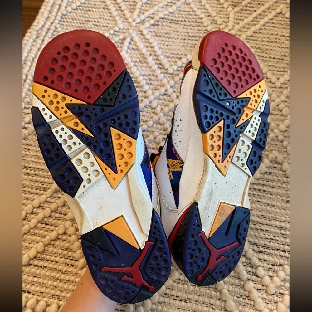 Size 6.5Y - Jordan 7 Retro‎ Sweater 2015